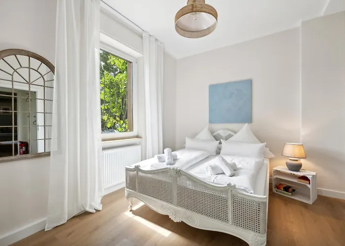 I Altstadtvilla Mit Garten Direkt Am Wasser Mit Parkplatz Bad Kreuznach