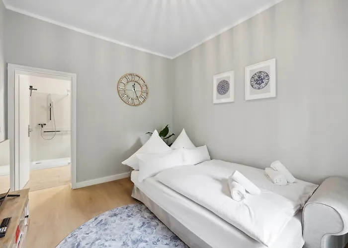 I Altstadtvilla Mit Garten Direkt Am Wasser Mit Parkplatz