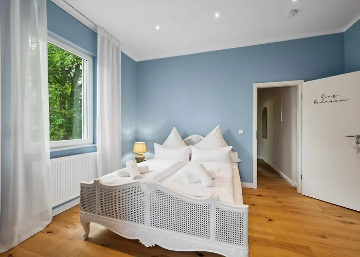 I Altstadtvilla Mit Garten Direkt Am Wasser Mit Parkplatz