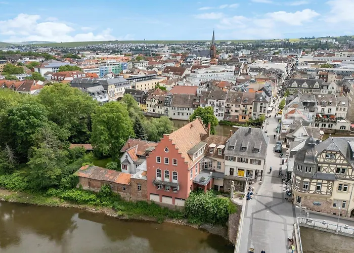 I Altstadtvilla Mit Garten Direkt Am Wasser Mit Parkplatz Dom wakacyjny